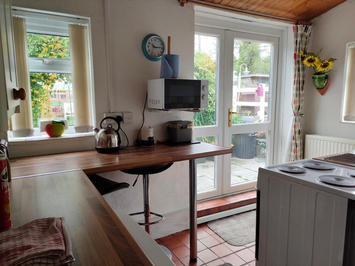 Apple Cottage Brynamman Eksteriør billede